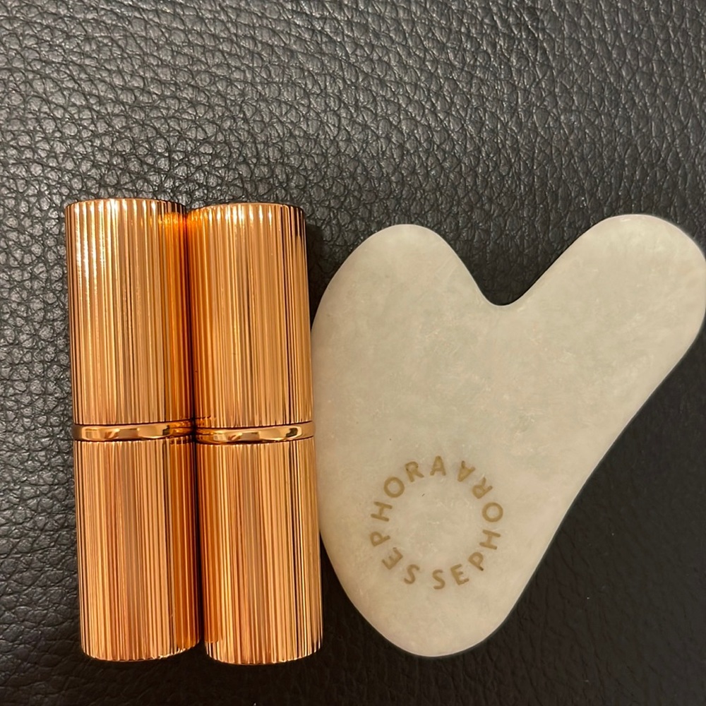 2 Brand new Charlotte tilbury mini lipsticks